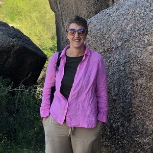 Meet your Posher, Carolyn